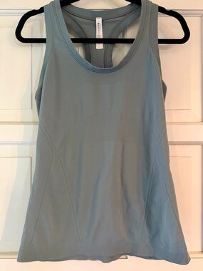 Athleta Sage Green Momentum Tank